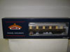 Bachmann Railways 39-290 BR MK1 Pullman First Coach Emerald Umber and Cream (With Lighting)