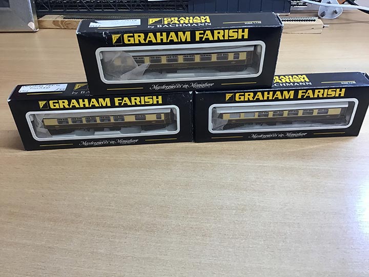 Graham Farish Pullman Coaches 374-200 374-220 374-230 - Premier Model Railways