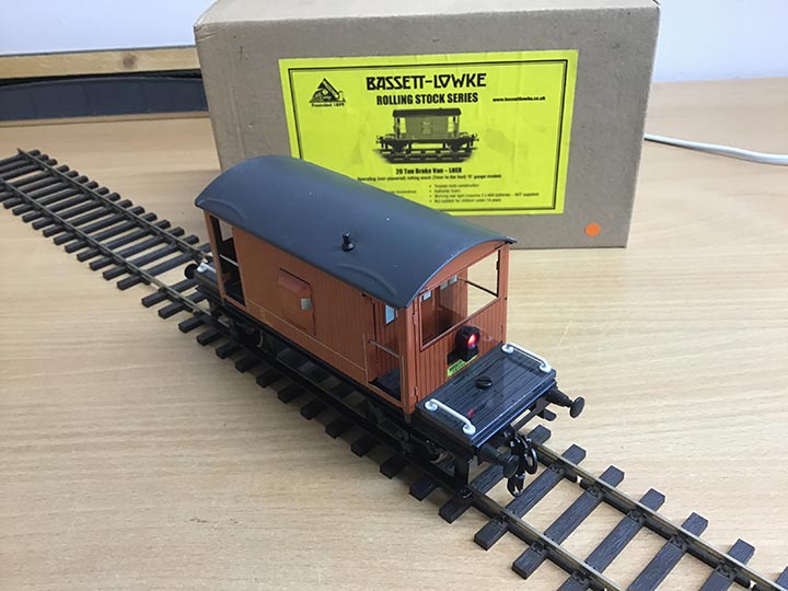 Bassett Lowke O Gauge Rolling Stock Series LNER 20 Ton Brake Van with Working Rear Light - Premier Model Railways